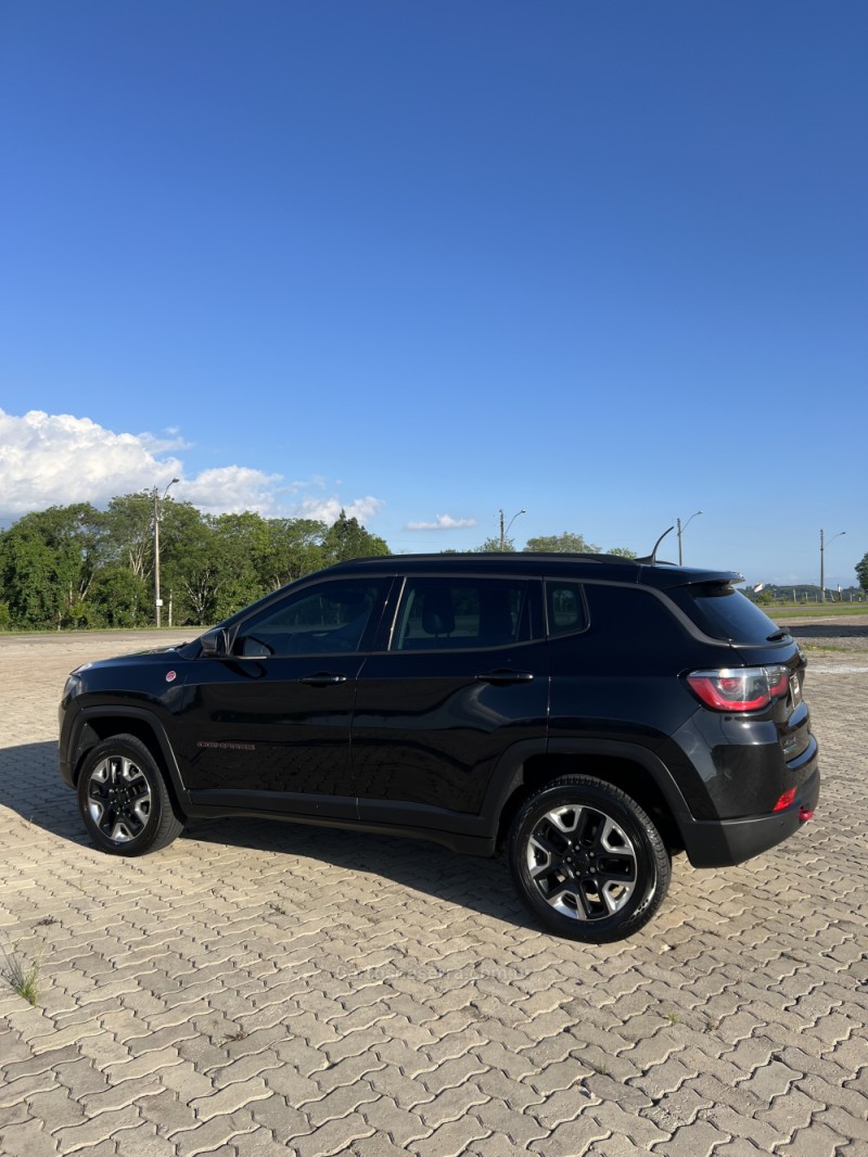 COMPASS 2.0 16V DIESEL TRAILHAWK 4X4 AUTOMÁTICO - 2018 - ANTôNIO PRADO