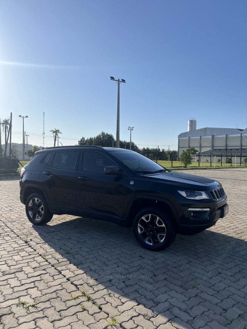 COMPASS 2.0 16V DIESEL TRAILHAWK 4X4 AUTOMÁTICO - 2018 - ANTôNIO PRADO