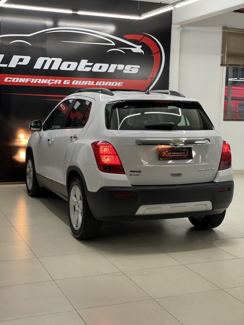 TRACKER 1.8 MPFI LTZ 4X2 16V FLEX 4P AUTOMÁTICO - 2015 - FARROUPILHA