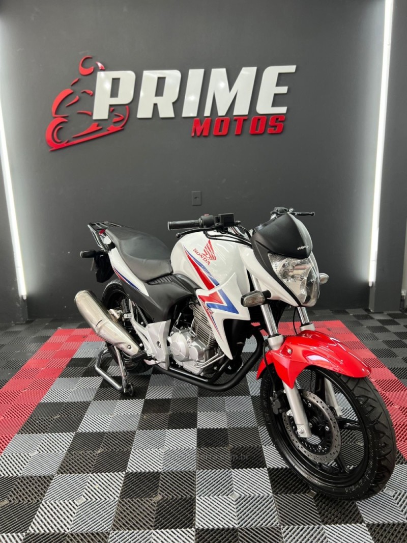 CB 300R  - 2015 - NOVO HAMBURGO