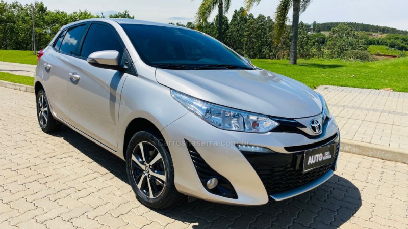 yaris 1.5 xs connect 16v flex 4p automatico 2020 dois irmaos