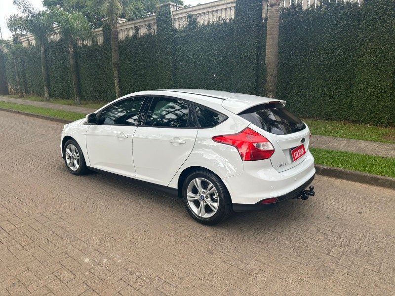 FOCUS 1.6 SE 16V FLEX 4P AUTOMÁTICO - 2014 - CAXIAS DO SUL