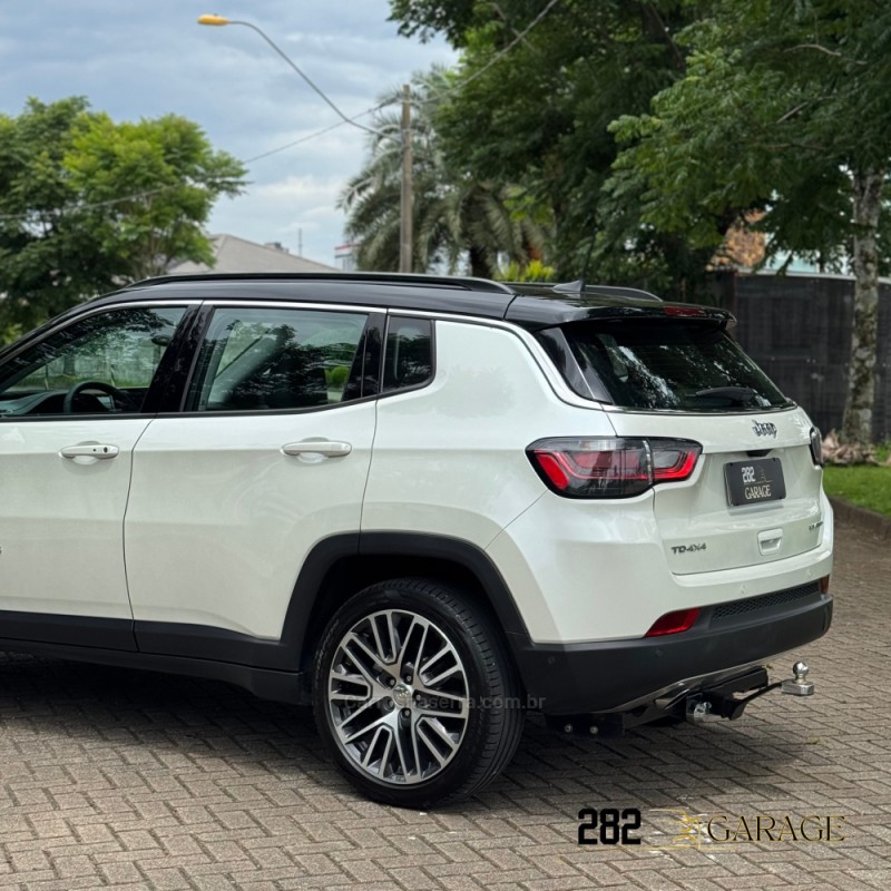 COMPASS 2.0 LIMITED TD350 TURBO DIESEL 4X4 4P AUTOMÁTICO - 2023 - FARROUPILHA