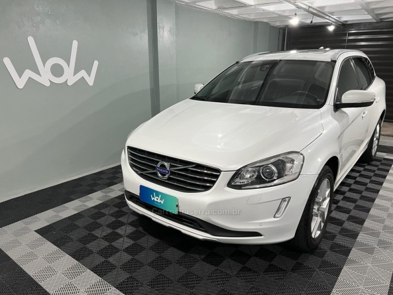 XC60 2.4 D5 MOMENTUM DIESEL AWD 4P AUTOMÁTICO - 2017 - BENTO GONçALVES