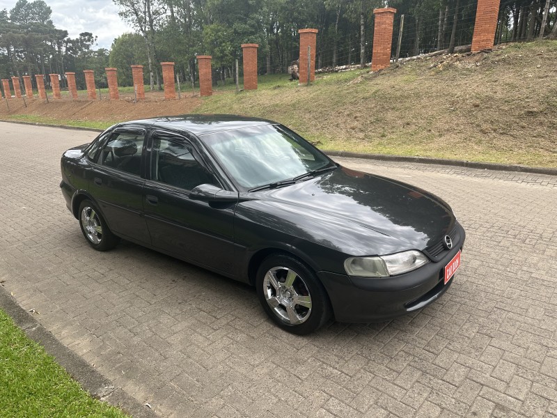 VECTRA 2.0 MPFI GLS 8V GASOLINA 4P MANUAL - 1998 - CAXIAS DO SUL