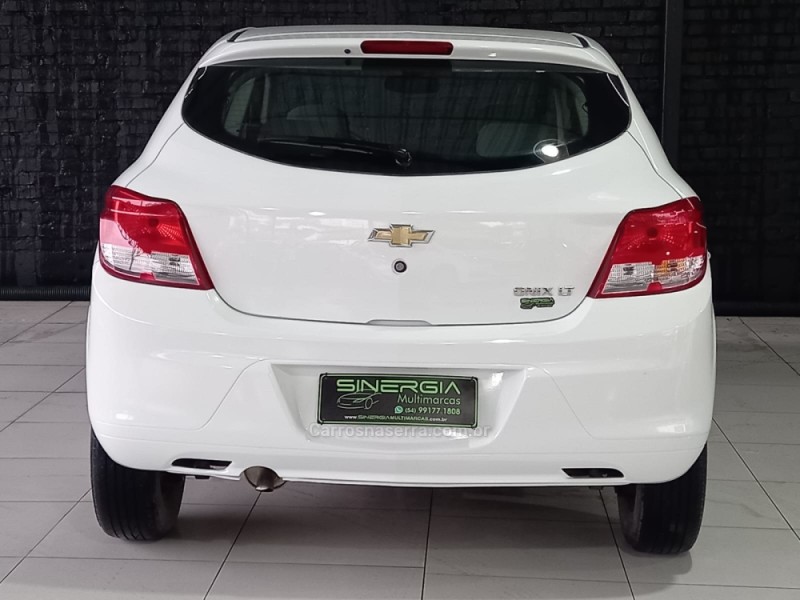 ONIX 1.0 LT PLUS 8V FLEX 4P MANUAL - 2016 - CAXIAS DO SUL