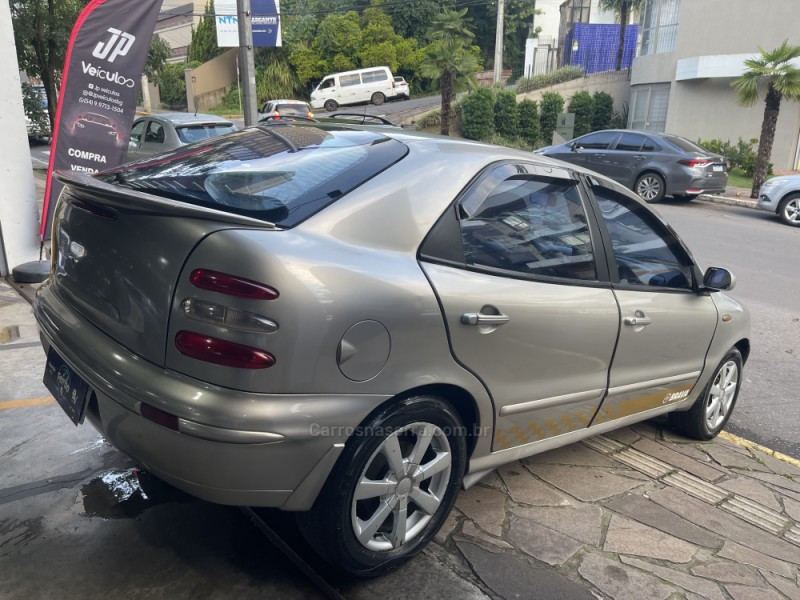 BRAVA 1.6 MPI SX 16V 106CV GASOLINA 4P MANUAL - 2000 - BENTO GONçALVES