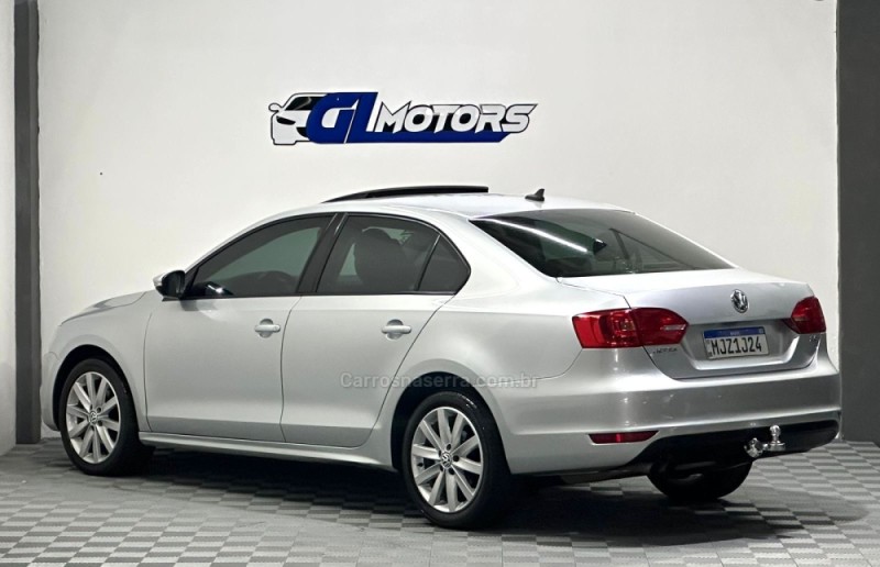 JETTA 2.0 COMFORTLINE FLEX 4P TIPTRONIC - 2012 - NOVO HAMBURGO