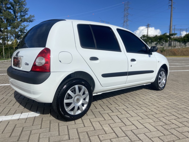 CLIO 1.0 AUTHENTIQUE 16V GASOLINA 4P MANUAL - 2003 - CAXIAS DO SUL