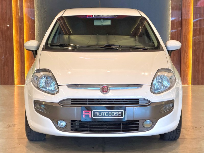 PUNTO 1.6 ESSENCE 16V FLEX 4P MANUAL - 2016 - NOVO HAMBURGO