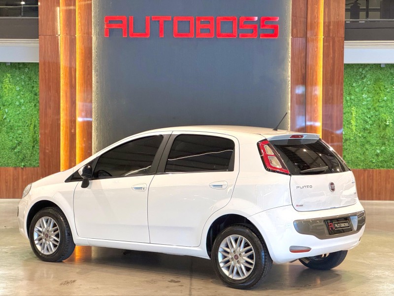 PUNTO 1.6 ESSENCE 16V FLEX 4P MANUAL - 2016 - NOVO HAMBURGO