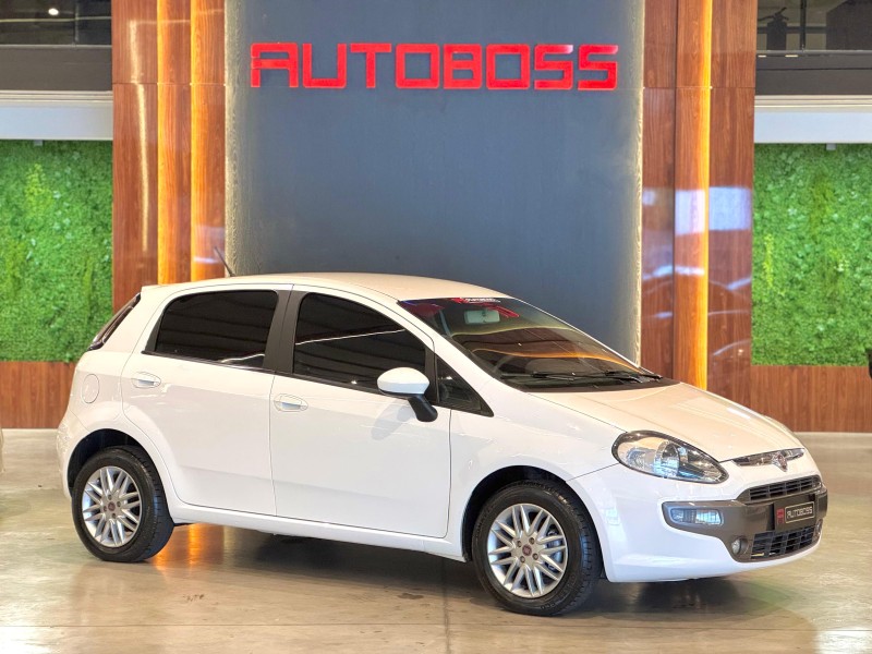 PUNTO 1.6 ESSENCE 16V FLEX 4P MANUAL - 2016 - NOVO HAMBURGO