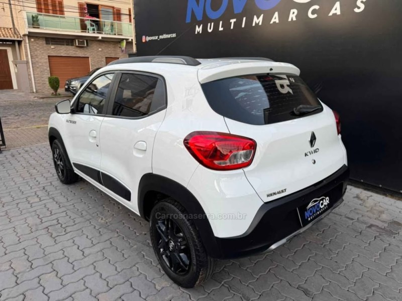 KWID 1.0 12V OUTSIDER FLEX 4P MANUAL - 2020 - ESTâNCIA VELHA