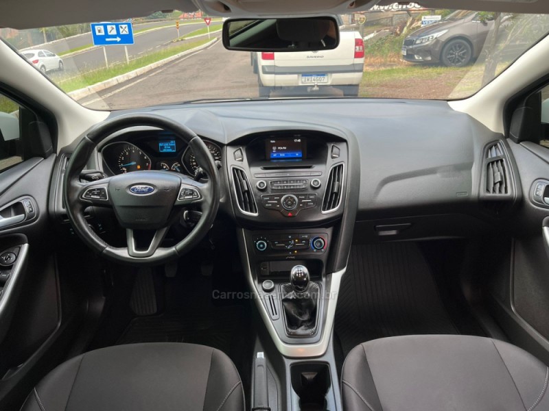 FOCUS 1.6 SE 8V FLEX 4P MANUAL - 2018 - DOIS IRMãOS