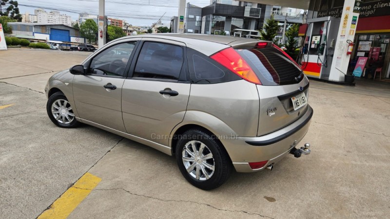 FOCUS 1.6 GL 8V GASOLINA 4P MANUAL - 2007 - CAXIAS DO SUL