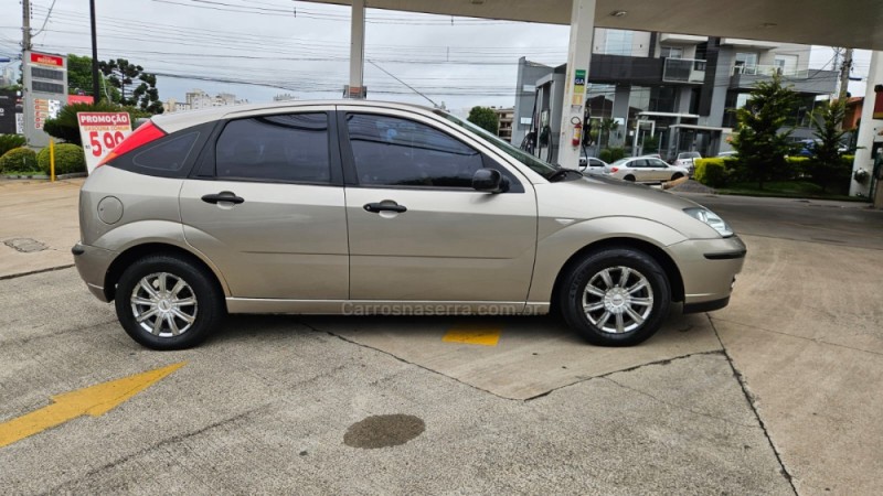 FOCUS 1.6 GL 8V GASOLINA 4P MANUAL - 2007 - CAXIAS DO SUL