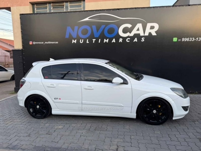 VECTRA 2.0 MPFI GT-X HATCH 8V FLEX 4P MANUAL - 2011 - ESTâNCIA VELHA