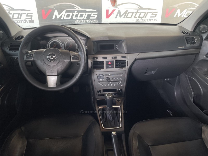 VECTRA 2.0 MPFI GT-X HATCH 8V FLEX 4P AUTOMÁTICO - 2011 - PAROBé