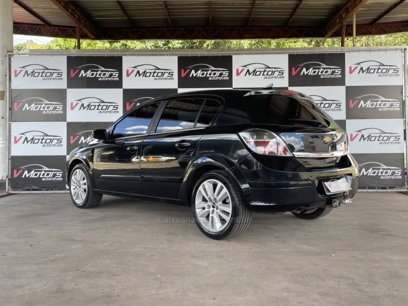 VECTRA 2.0 MPFI GT-X HATCH 8V FLEX 4P AUTOMÁTICO - 2011 - PAROBé