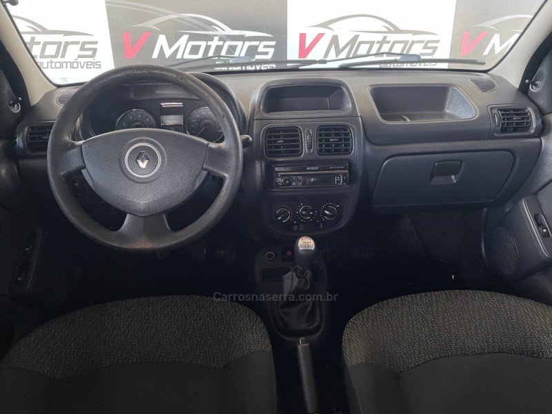 CLIO 1.0 EXPRESSION 16V FLEX 4P MANUAL - 2014 - PAROBé