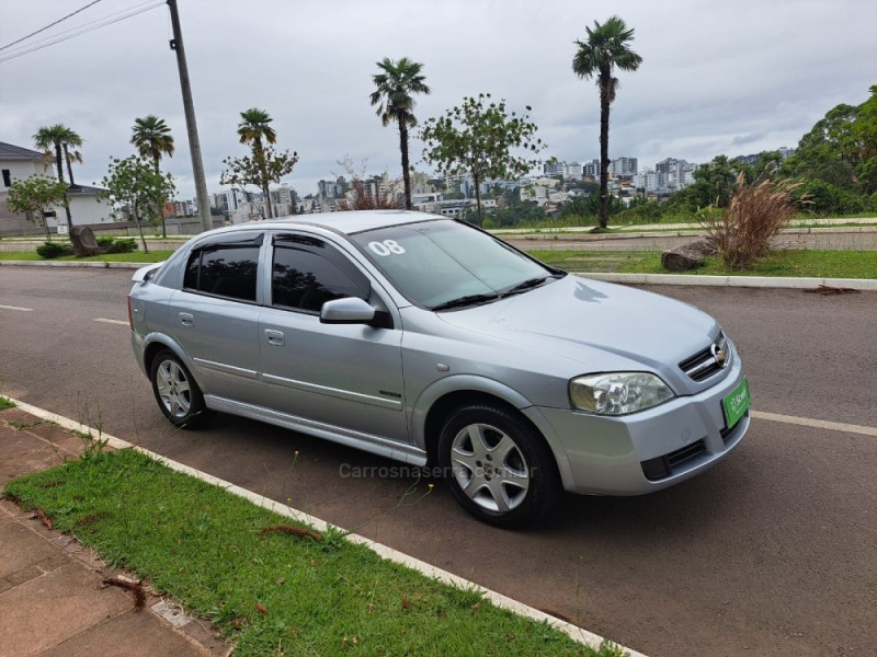 ASTRA 2.0 MPFI 8V GASOLINA 4P MANUAL - 2008 - VERANóPOLIS