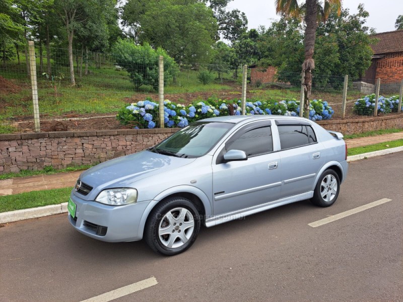 ASTRA 2.0 MPFI 8V GASOLINA 4P MANUAL - 2008 - VERANóPOLIS