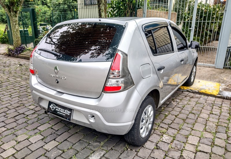 SANDERO 1.0 EXPRESSION 16V FLEX 4P MANUAL - 2014 - CAXIAS DO SUL