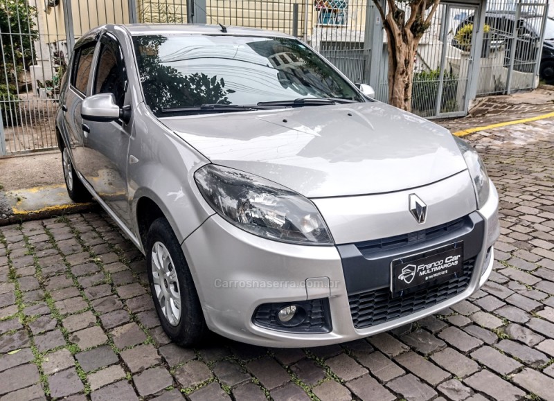 SANDERO 1.0 EXPRESSION 16V FLEX 4P MANUAL - 2014 - CAXIAS DO SUL