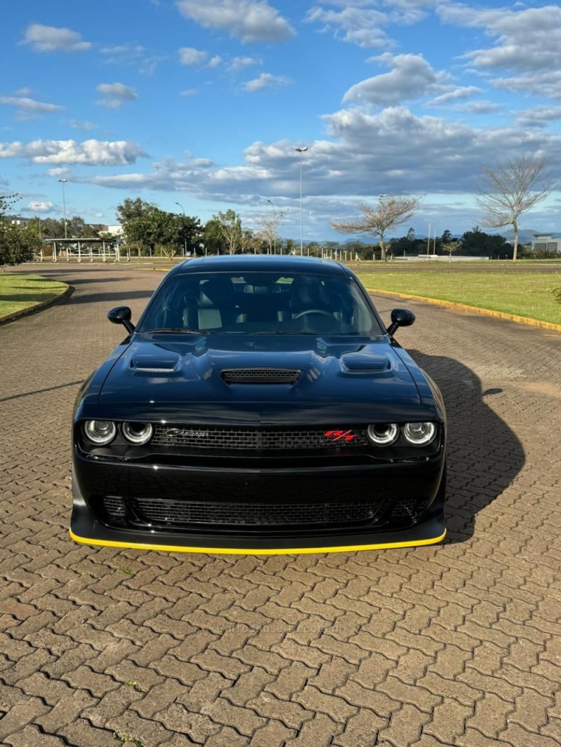 CHALLENGER 6.4 SRT8 HEMI V8 16V GASOLINA 2P AUTOMÁTICO - 2019 - LAJEADO