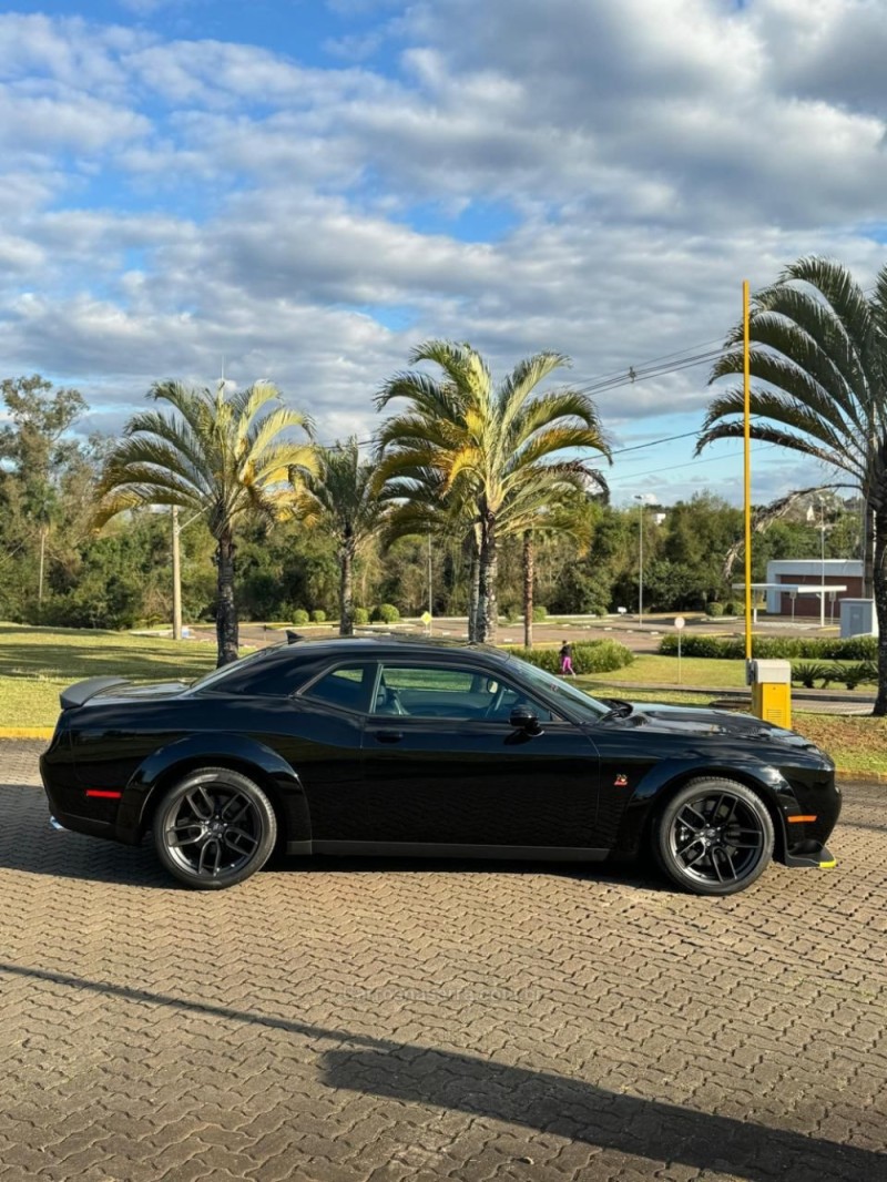 CHALLENGER 6.4 SRT8 HEMI V8 16V GASOLINA 2P AUTOMÁTICO - 2019 - LAJEADO