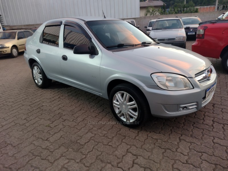 PRISMA 1.0 MPFI JOY 8V FLEX 4P MANUAL - 2010 - CAXIAS DO SUL