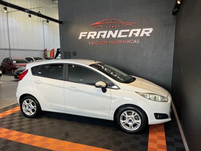 FIESTA 1.6 SE HATCH 16V FLEX 4P MANUAL - 2015 - ANTôNIO PRADO