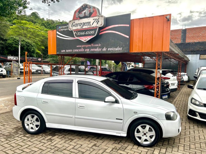 ASTRA 2.0 MPFI ADVANTAGE 8V FLEX 4P MANUAL - 2008 - TRêS COROAS