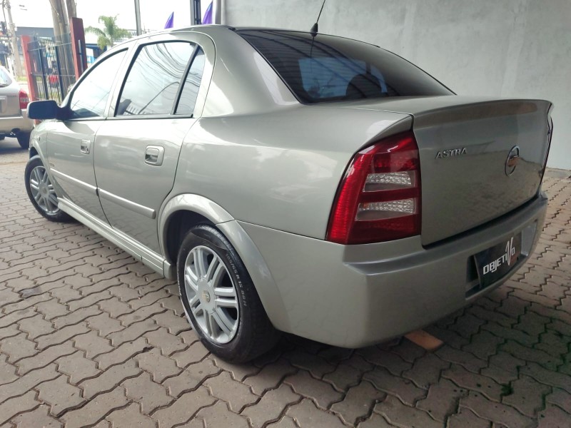 ASTRA 2.0 MPFI ADVANTAGE SEDAN 8V FLEX 4P MANUAL - 2007 - CAXIAS DO SUL