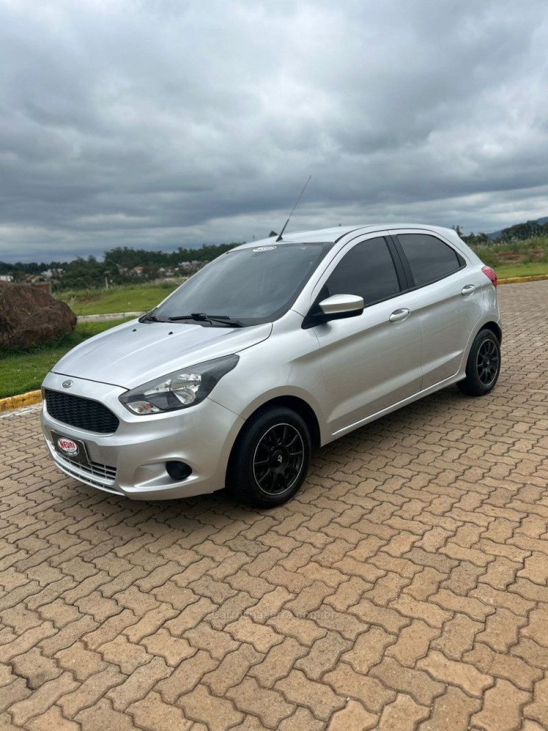 KA 1.0 SE PLUS 12V FLEX 4P MANUAL - 2018 - LAJEADO