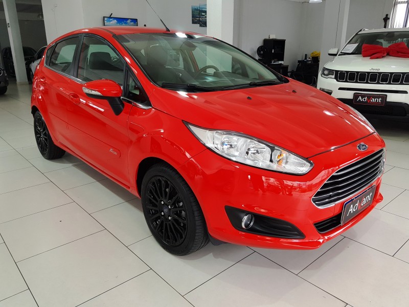 FIESTA 1.6 TITANIUM HATCH 16V FLEX 4P AUTOMÁTICO - 2015 - CAXIAS DO SUL