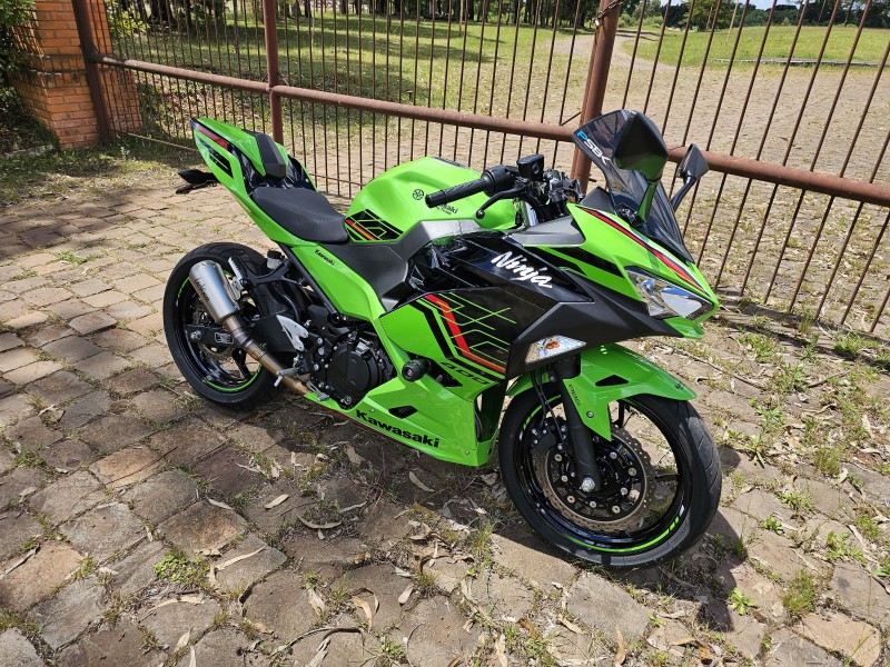 NINJA 400 