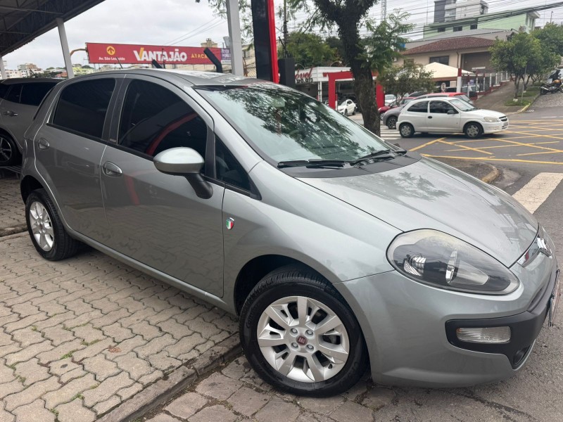 punto 1.4 attractive italia 8v flex 4p manual 2014 caxias do sul