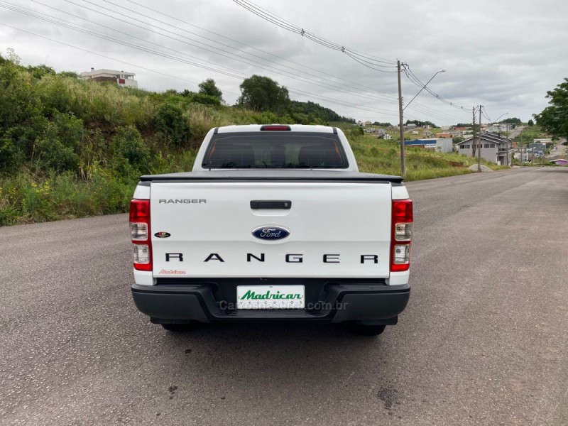 RANGER 2.2 XL 4X4 CD 16V DIESEL 4P MANUAL - 2015 - FLORES DA CUNHA