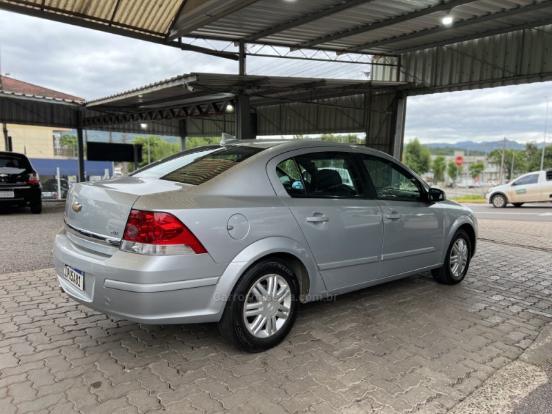 VECTRA 2.0 MPFI EXPRESSION 8V 140CV FLEX 4P MANUAL - 2009 - BOM PRINCíPIO