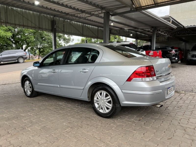 VECTRA 2.0 MPFI EXPRESSION 8V 140CV FLEX 4P MANUAL - 2009 - BOM PRINCíPIO