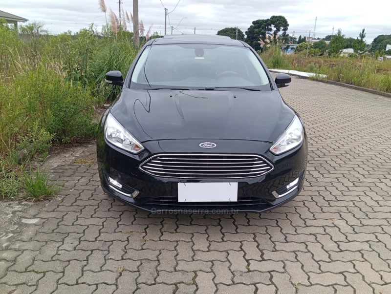 FOCUS 2.0 TITANIUM 16V FLEX 4P AUTOMÁTICO - 2019 - CAXIAS DO SUL