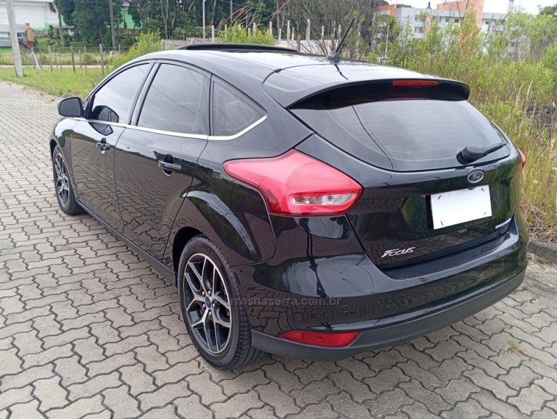 FOCUS 2.0 TITANIUM 16V FLEX 4P AUTOMÁTICO - 2019 - CAXIAS DO SUL