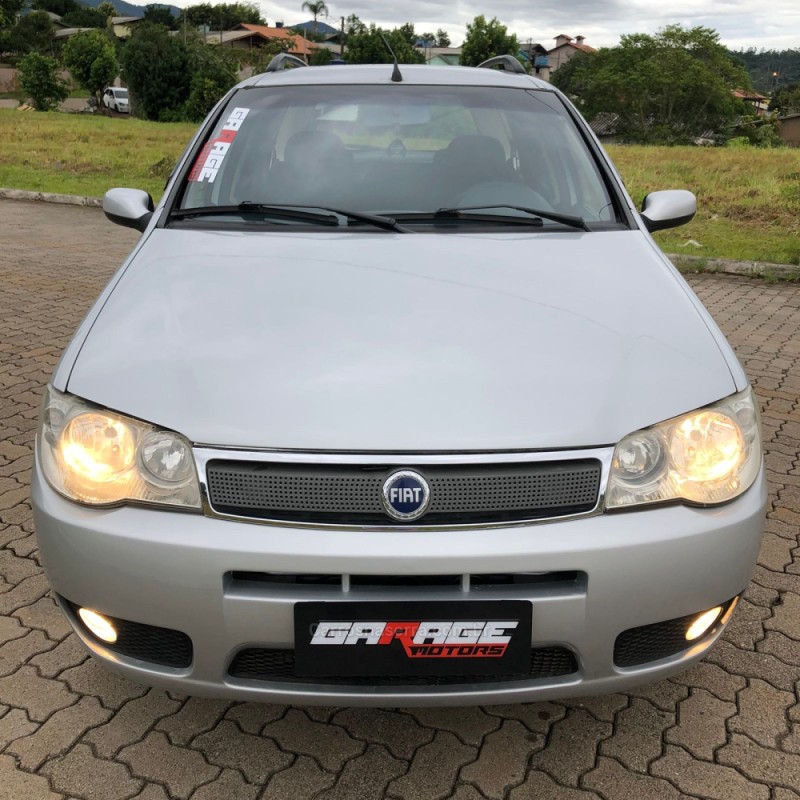 PALIO 1.8 MPI HLX 8V GASOLINA 4P MANUAL - 2005 - NOVA HARTZ