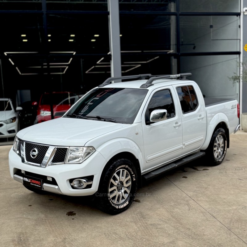 FRONTIER 2.5 SL 4X4 CD TURBO ELETRONIC DIESEL 4P AUTOMÁTICO - 2014 - LAJEADO