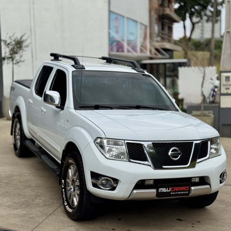 FRONTIER 2.5 SL 4X4 CD TURBO ELETRONIC DIESEL 4P AUTOMÁTICO - 2014 - LAJEADO