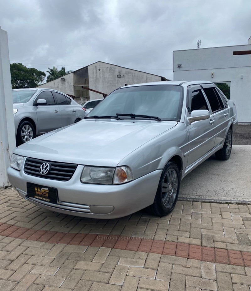 SANTANA 1.8 MI 8V GASOLINA 4P MANUAL - 2004 - VENâNCIO AIRES