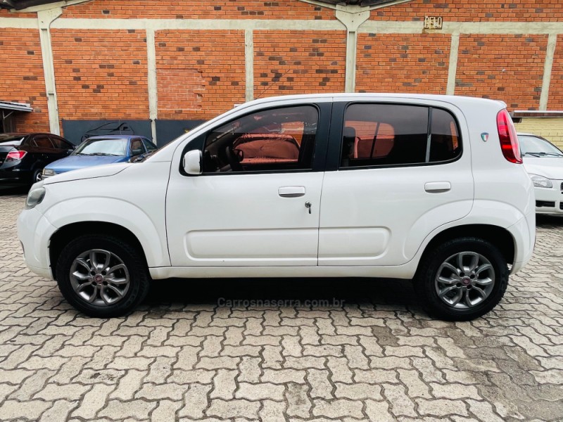 UNO 1.0 EVO VIVACE 8V FLEX 4P MANUAL - 2013 - CAMPO BOM