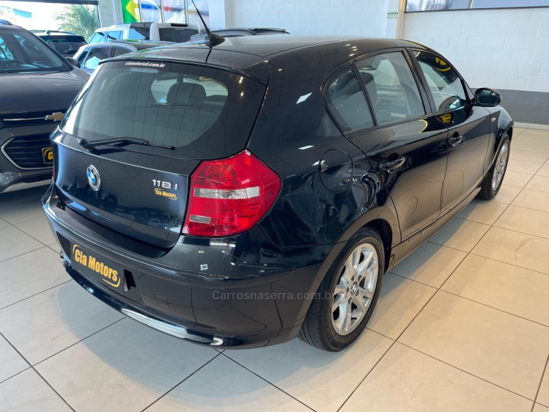 118I 1.8 UE71 16V GASOLINA 4P AUTOMÁTICO - 2010 - SãO LEOPOLDO