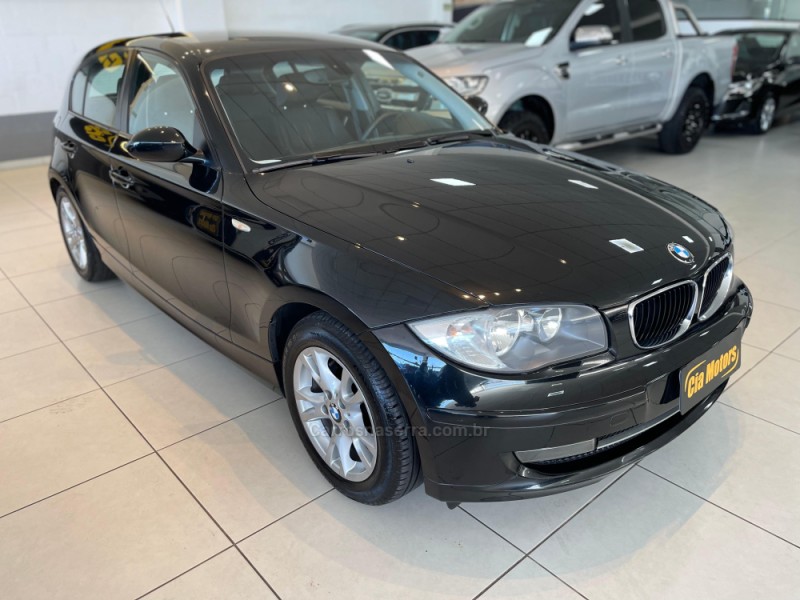 118I 1.8 UE71 16V GASOLINA 4P AUTOMÁTICO - 2010 - SãO LEOPOLDO